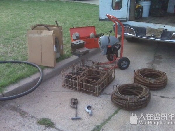 专业通渠，先进通渠机械，精通厨房浴缸马桶，不通不收费，收费合理，政府牌照