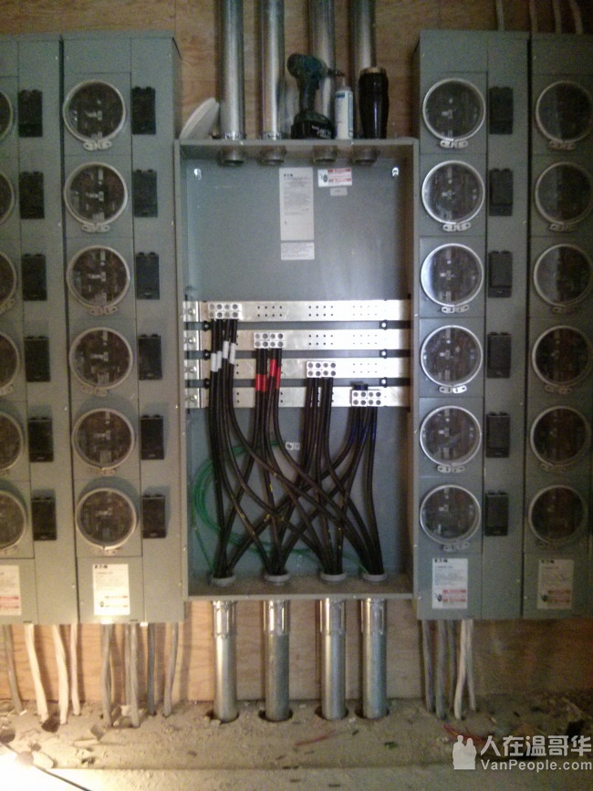 本地经验电工，加拿大持牌注册，民商工安装改造新建故障排除，价格低质量高。