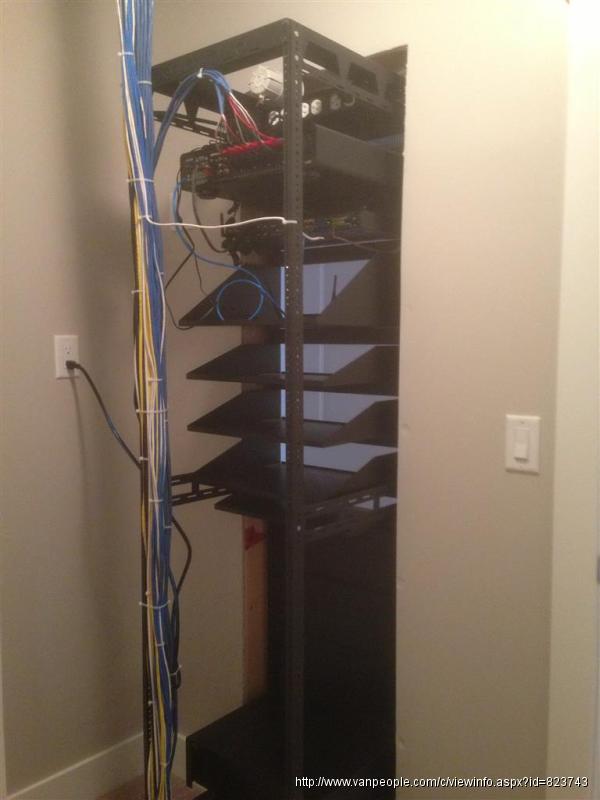 监控安装 可通过手机、电脑查看现场画面，专业价平。免费估价。