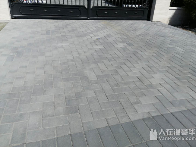 修建各式挡土墙。挖机工程平地回填。铺设水泥、沥青路面、砖面。砖砌贴砖，铺草坪植树等园艺，高压洗地洗房