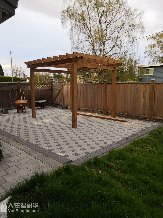 艺石园林：政府注册，具有商业保险，专业景观设计，提供彩色效果图，工程取费低，保证工程符合政府验收标准