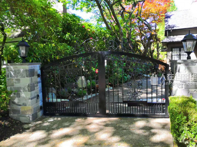 艺石园林：政府注册，具有商业保险，专业景观设计，提供彩色效果图，工程取费低，保证工程符合政府验收标准