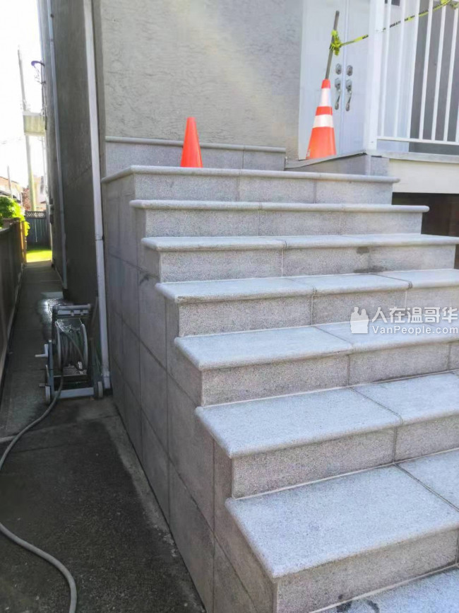 艺石园林：政府注册，具有商业保险，专业景观设计，提供彩色效果图，工程取费低，保证工程符合政府验收标准