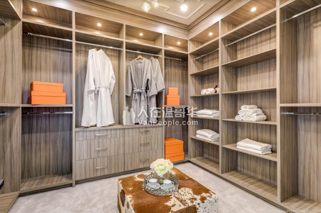 【鸿基建筑】-持牌建商， 承接新屋，商业装修，旧房翻新，地产开发，价格与质量保证。