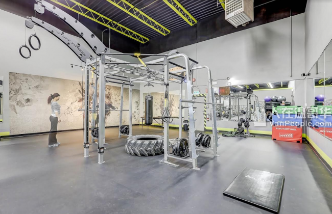 【鸿基建筑】-持牌建商， 承接新屋，商业装修，旧房翻新，地产开发，价格与质量保证。