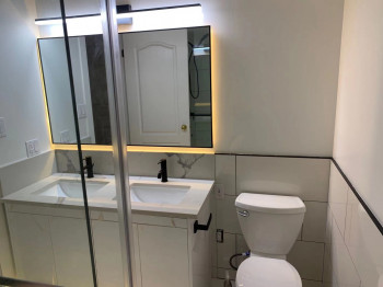 红太阳装修工程公司 浴室 厨房 Vinyl露台 更换  内外油漆 地板瓷砖 