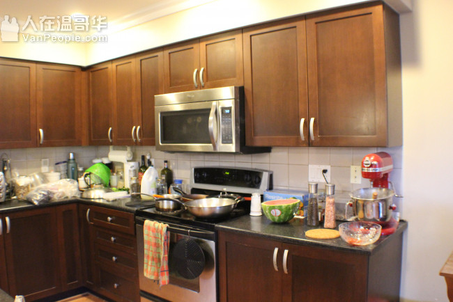 【橱柜翻新】费用低！材质高端，服务高效，施工仅需3天，无粉尘垃圾/污染！免费咨询，上门估价！