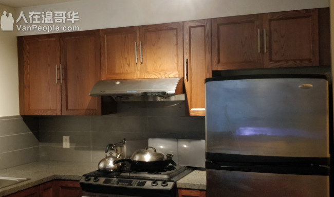 【橱柜翻新】费用低！材质高端，服务高效，施工仅需3天，无粉尘垃圾/污染！免费咨询，上门估价！