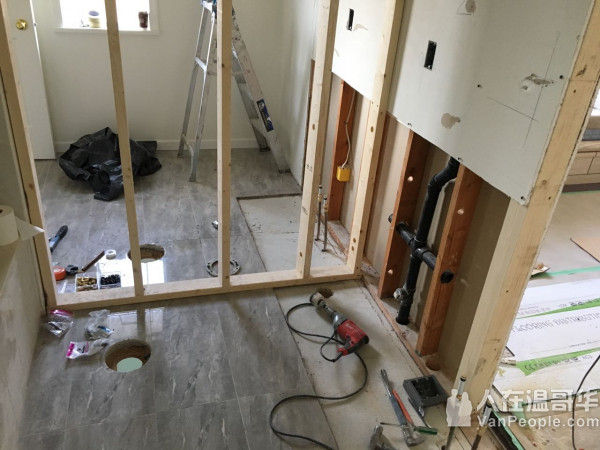   俊-装修公司.  卑诗省政府牌照, WCB保险 .