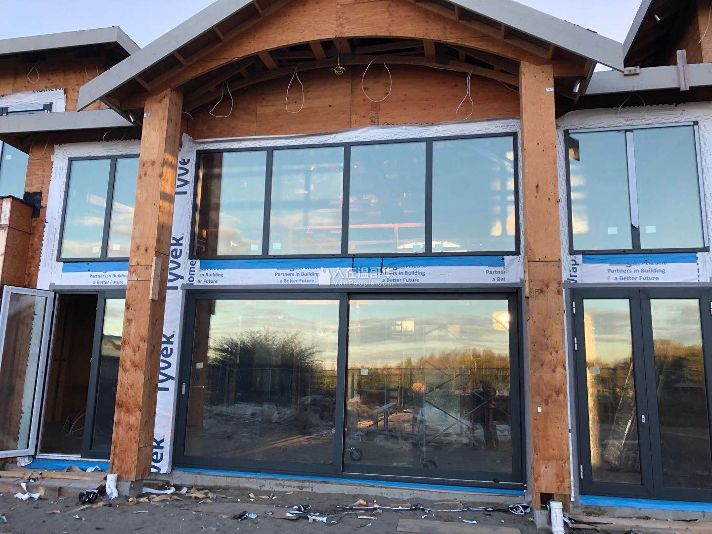 专业断桥铝合金门窗公司，通过加拿大CSA认证，承接新旧屋门窗定制及安装。新旧屋改造油漆地板。