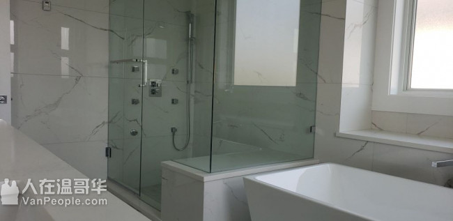 ACE地板拥有世界各国名牌各式各样的商业和住家，地板和室内室外瓷砖/砖瓦等。