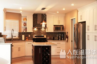 温哥华橱柜公司-专业销售、安装实木橱柜，卫生间柜以及各种台面！价格合理~