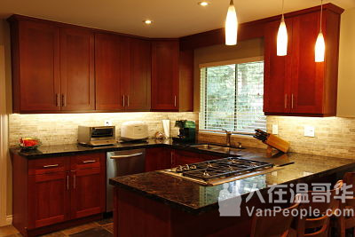 温哥华橱柜公司-专业销售、安装实木橱柜，卫生间柜以及各种台面！价格合理~