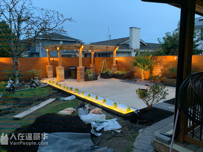 红太阳装修工程公司 浴室 厨房 Vinyl露台 更换  内外油漆 地板瓷砖 