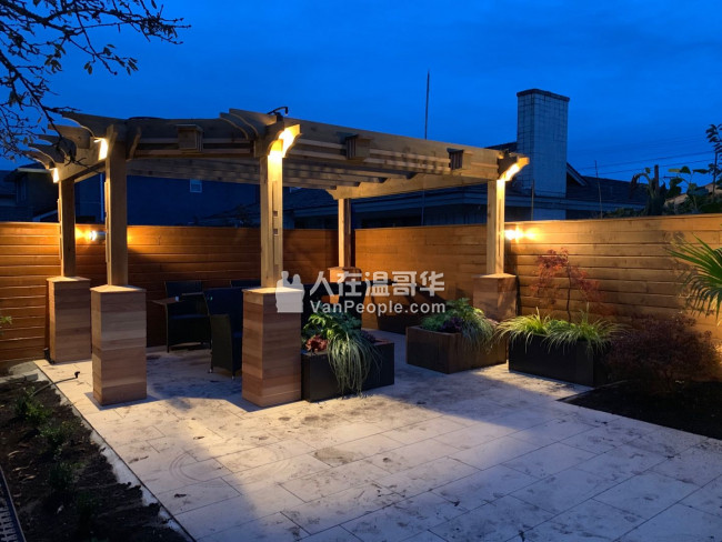 红太阳装修工程公司 浴室 厨房 Vinyl露台 更换  内外油漆 地板瓷砖 