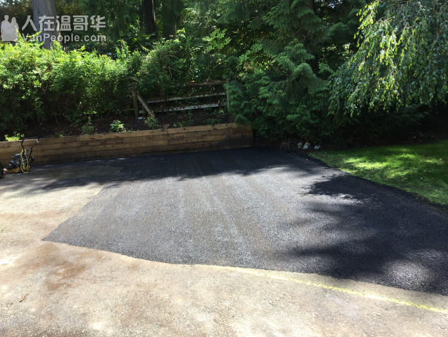 多年的专业庭园设计施工经验，服务包括铺地砖、砌挡土墙围墙、  建deck和上盖、筑沥青路和水泥路等