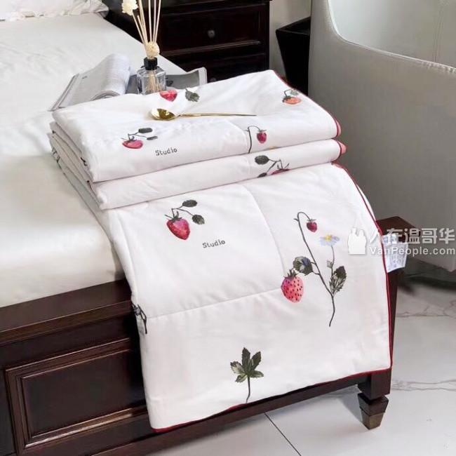 美杜莎MEDUSSA 轻奢床上用品, 精品【蚕丝被/真丝被套】【加拿大荞麦皮枕】【四件套】【羽绒被】