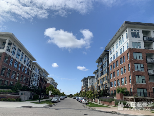 枫宜民宿，列治文和温哥华市中心多套精装修高层公寓、有house和townhouse整套出租，可选择日