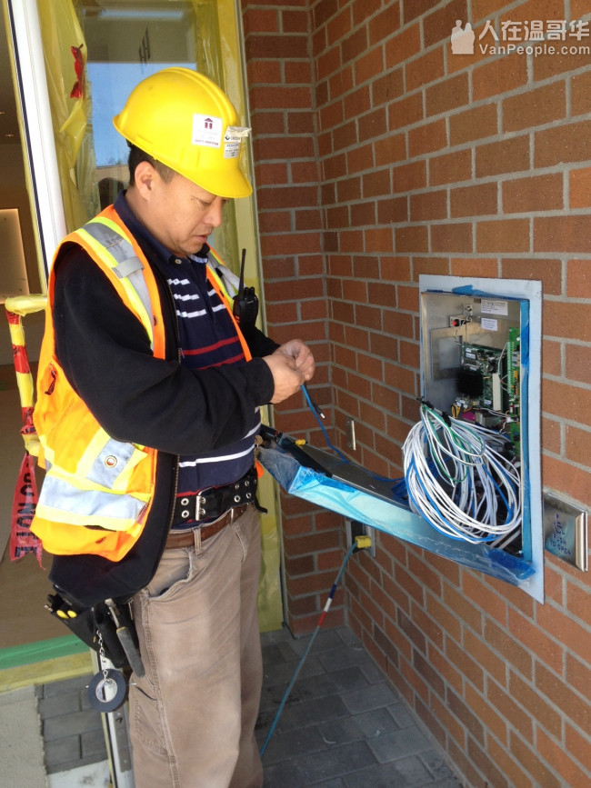 经纬防盗监控设备安装公司专业执牌技师