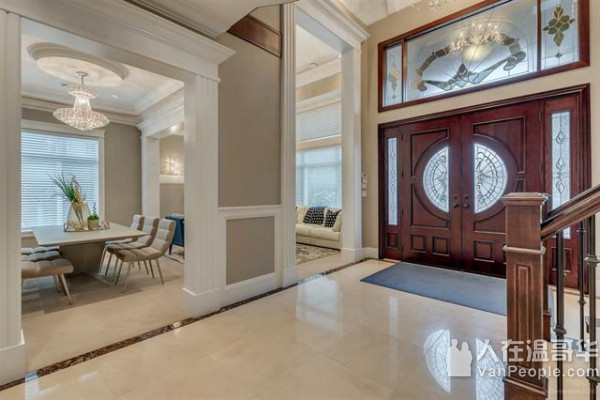 美达专业油漆公司：内外油漆，高压清洗，手工精细，价钱合理。