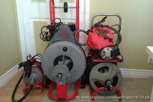 专业下水道疏通/专修碎骨机/水龙头/座便器/漏水/沙井水泵/暖气系统/家用电器等