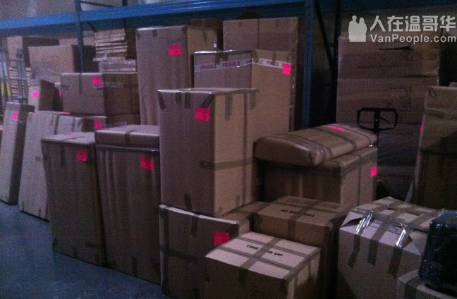 专业搬运，仓储，清洁，精搬钢琴，组装运输家具，装卸货柜，垃圾清理 。 