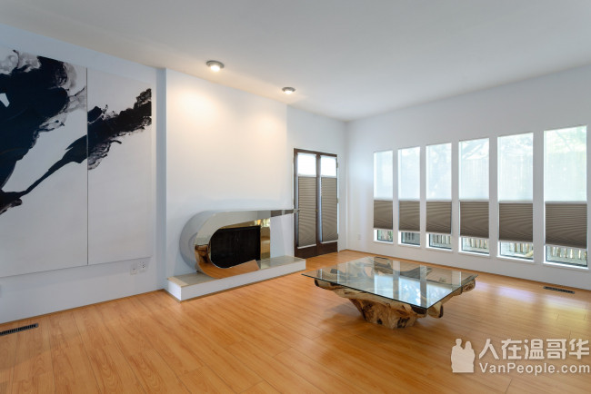 列治文中心地带House出租 长短租均可。日式现代设计风格 环境舒适优雅