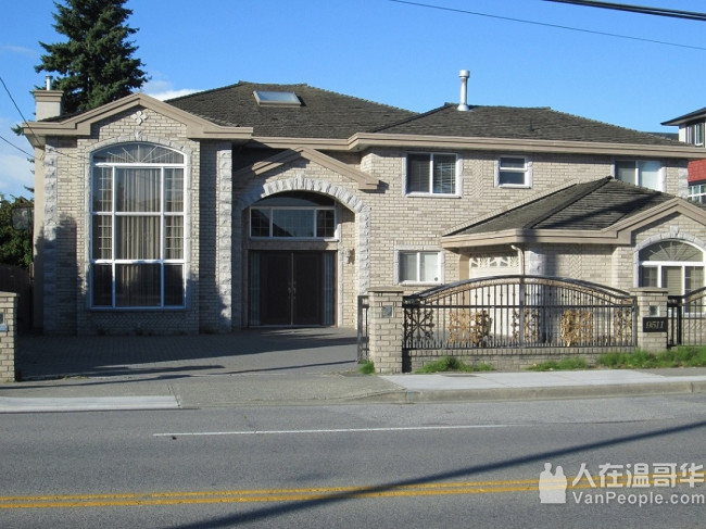 优貭民宿●超大独立屋●温哥华列治文中心区●临近商场公车站饮食购物交通皆便利